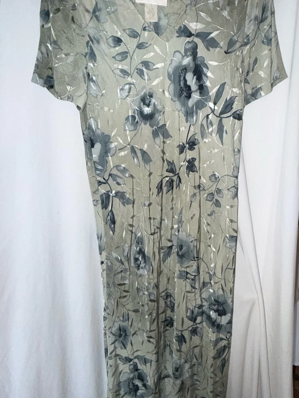 Vintage Casual Corner Floral Short-Sleeve Midi Dress in Sage Green